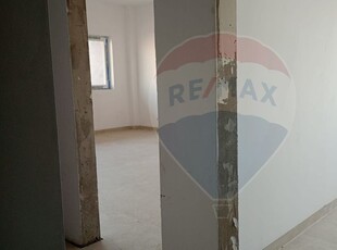 Apartament cu 3 camere de vânzare în zona Micalaca