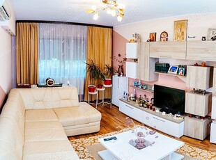 Apartament cu 3 camere decomandat, in cartier Micro 17, mobilat si utilat!