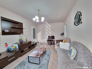 Apartament cu 3 camere, etaj intermediar, zona Circumvalatiunii