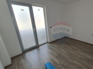 Apartament cu 3 camere SUD