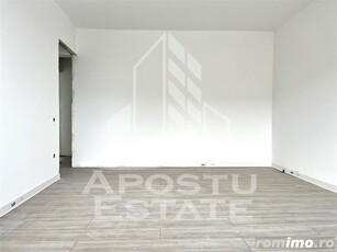 Apartament cu 4 camere complet renovat situat in zona Dambovita