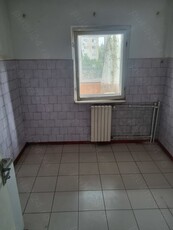 Apartament cu două camere zona Far