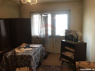 Apartament spațios de vânzare 2 camere, zona Lebăda