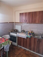 Apartament de vânzare cu 3 camere