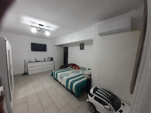 Apartament de vânzare în Moldova Noua!