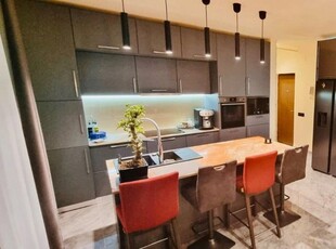 Apartament lux, 56mp, gradina, zona Tauti!