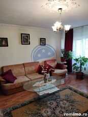 Apartament trei camere,decomandat, zona 1 Mai