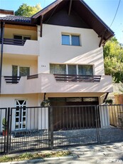 Casă de vânzare în duplex Baia Mare sau schimb cu apartament cu 3-2 camere+diferența.