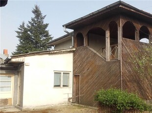 Casa de vanzare