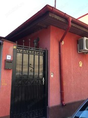 Casa de vânzare