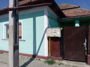 Casa de vânzare str Simion Barnutiu