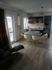 De vânzare apartament 3 camere