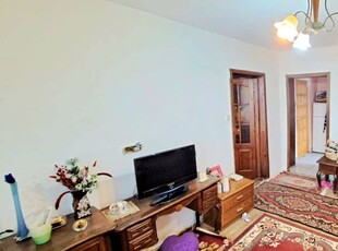 De vanzare apartament cu 3 camere, direct de la proprietar, situat la etajul 10 din 10