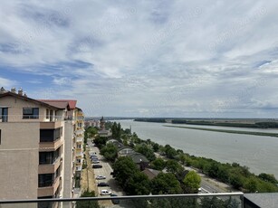 De vanzare apartament pe faleza, complex Riviera, vedere la Dunare