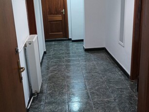 Inchiriere apartament 3 camere Central, Splaiul Unirii, intre Camera de Comert si Stat