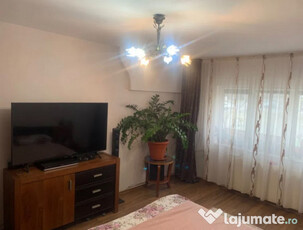 Inchiriez apartament, 2 camere, Ovidiu, zona CD-uri