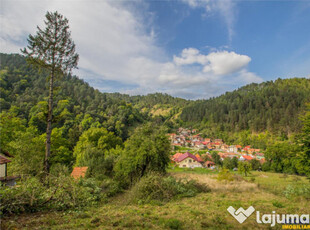 Pe incantatoarea zonare a Cetatii Medievale Brasov, 2.300 mp