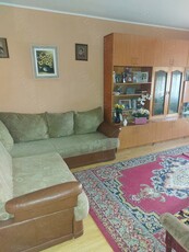 P.f. Vand schimb apartament 2 camere, dec, etj 4