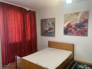 Slavici, 2 camere semidecomandat,etaj 4 cu acoperis,balcon,pret 58.000 euro