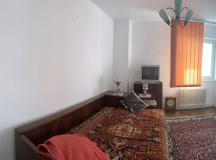 Ultracentral - Vanzare apartament 4 camere - Str. Bartok Bela