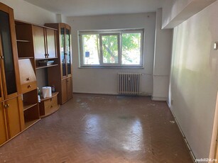 Vand apartament 2 camere