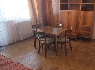 Vand apartament 4 camere in Deva, zona Pietei Centrale, etaj 2, suprafata utila 86,66 mp