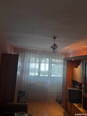 Vand apartament 4 camere in ICFrimu ,etajul 4 strada Nae Leonard,decomandat,negoci fara imbunatatiri