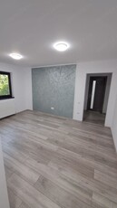 Vand apartament 4 camere transforamt in 3 camere