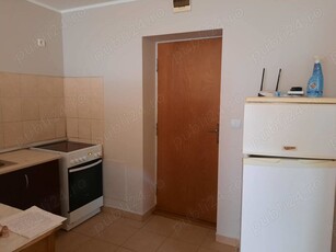 Vând apartament cu doua camere