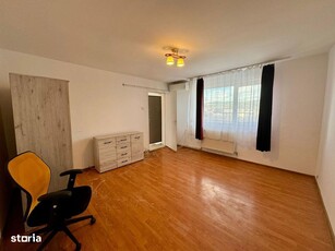 Vand apartament o camera Marasti