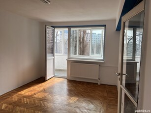 Vand apartament ultracentral 3 camere