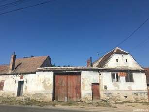 Vând casa la țara in Dobarca