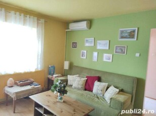 Vand in centru apartament 2 camere si loc de parcare in Buzau. Pret 55.800euro.