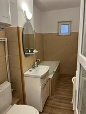 Vanzare apartament cu 2 camere, zona Mazepa 2, etaj 2, sup.57mp.