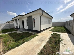 Vila individuala 3 camere, cu toate utilitatile, pod cu placa de beton, 250 mp curte in zona Varteju