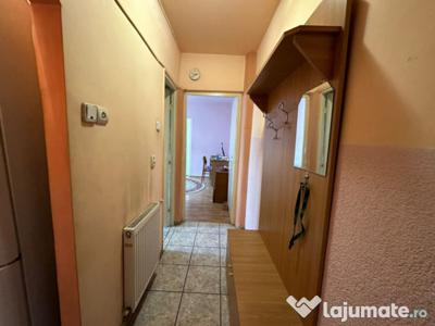 Apartament 2 camere etaj intermediar 3 Semaforului Sibiu