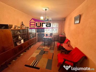 Apartament 3 camere zona Sabinelor