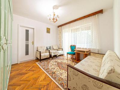 Apartament cu 2 camere etaj 1 zona Podgoria