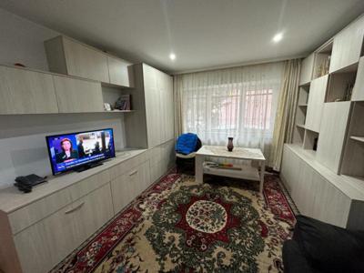 Apartament cu 3 camere situat in zona Dacia