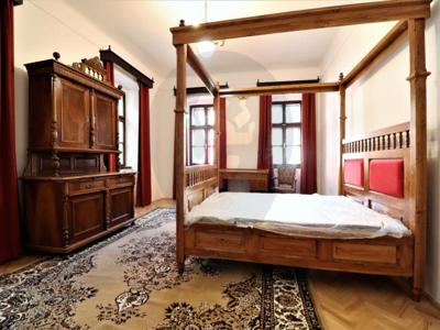Apartament Superb cu 2 Camere de Inchiriat in Brasov - Centrul Istoric