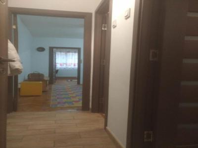 Inchiriez apartament 2 camere, Centrul Civic