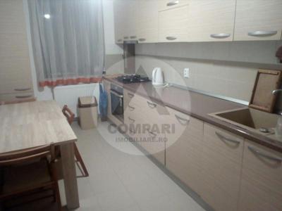 Vand apartament 3 camere Dacia