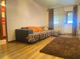 2 camere, nedecomandat, 50 mp, de vanzare apartament in zona Podu Ros, Sensul giratoriu, Cod 156568