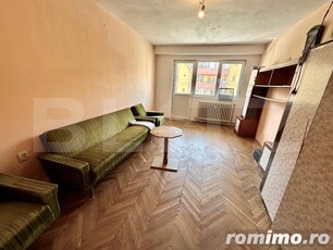 Apartament 3 camere, ultracentral, etaj 1