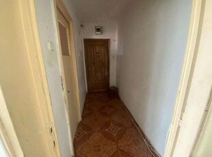 Apartament 3camere vânzare