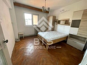 Apartament 4 camere, B-Dul Independentei