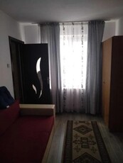 Apartament cu 2 camere, etajul 3/4, zona Tatarasi