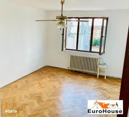 Apartament cu 3 camere de vanzare in Alba Iulia