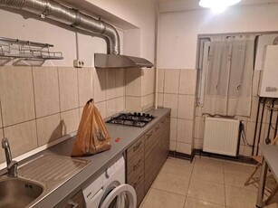 Apartament de inchiriat cu 2 camere- Zona Garii