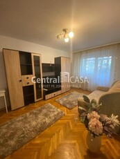 Apartament de inchiriat cu 3 camere, Centru-Sf Lazar-Palas